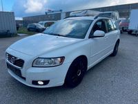 Gebraucht Volvo V50 Business Edition 114 PS (83 kW) 2011 Weiß Kombi