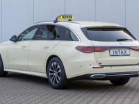 Gebraucht Mercedes E200 163 PS (119 kW) 2026 Hellelfenbein Kombi