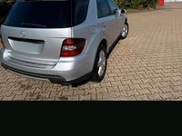 Gebraucht Mercedes ML350 273 PS (200 kW) 2006 Silber SUV
