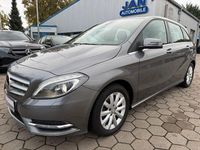 Gebraucht Mercedes B200 156 PS (114 kW) 2014 Grau Van / Kleinbus