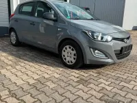 Gebraucht Hyundai i20 101 PS (74 kW) 2014 Kleinwagen