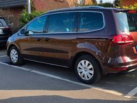 Gebraucht VW Sharan Beach 150 PS (110 kW) 2016 Braun Van / Kleinbus