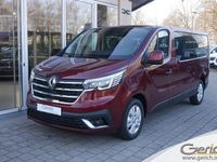 Gebraucht Renault Trafic Life 150 PS (110 kW) 2023 Karmesinrot metallic Van / Kleinbus