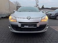 Gebraucht Renault Mégane III Expression 106 PS (77 kW) 2012 Grau Limousine