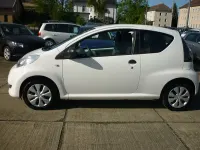 Gebraucht Citroën C1 Style 68 PS (50 kW) 2010 Weiß Kleinwagen