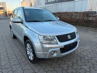 Gebraucht Suzuki Grand Vitara 129 PS (94 kW) 2010 Silber SUV