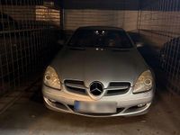 Second-hand Mercedes SLK200 163 CP (119 kW) 2004 Argintiu Cabrio