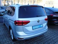 Gebraucht VW Touran 150 PS (110 kW) 2017 Silber Van / Kleinbus