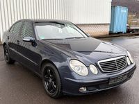 Gebraucht Mercedes E220 150 PS (110 kW) 2002 Schwarz Limousine