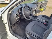 Second-hand Audi A3 Attraction 150 CP (110 kW) 2016 Alb Berlinǎ