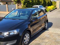 Gebraucht VW Polo 60 PS (44 kW) 2013 Schwarz Kleinwagen