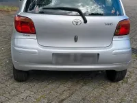 Gebraucht Toyota Yaris 88 PS (64 kW) 2004 Silber Kleinwagen