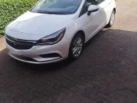Gebraucht Opel Astra Edition 125 PS (91 kW) 2017 Weiß Limousine