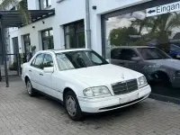 Gebraucht Mercedes C180 Elegance 204 PS (150 kW) 1994 Weiss Limousine