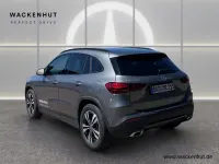 Gebraucht Mercedes GLA180 Progressive 136 PS (100 kW) 2026 Grau SUV