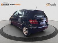 Gebraucht Mercedes B180 116 PS (85 kW) 2010 Schwarz Van / Kleinbus