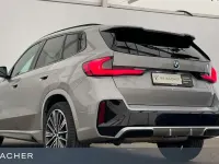 Gebraucht BMW X1 M Sport 204 PS (150 kW) 2023 Spacesilber metallic SUV