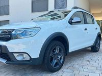 Gebraucht Dacia Sandero Celebration 90 PS (66 kW) 2019 Weiß Kleinwagen