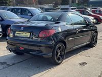 Gebraucht Peugeot 206 CC 109 PS (80 kW) 2005 Schwarz Cabrio