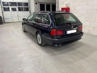 Gebraucht BMW 530 Sport Line 184 PS (135 kW) 1999 Blau Kombi