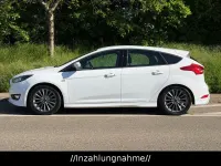 Gebraucht Ford Focus ST-Line 125 PS (91 kW) 2018 Weiß Limousine