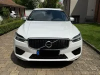 Second-hand Volvo XC60 R-Design 190 CP (139 kW) 2018 Alb SUV