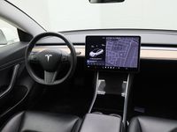 Gebraucht Tesla Model 3 Standard Range 225 kW (306 PS) 2020 Weiß Limousine