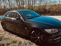 Gebraucht BMW 318 Cabriolet 143 PS (105 kW) 2011 Schwarz Cabrio
