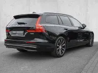 Gebraucht Volvo V60 Plus 310 PS (228 kW) 2024 Schwarz Kombi
