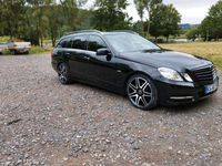 Gebraucht Mercedes E200 Avantgarde 184 PS (135 kW) 2010 Schwarz Kombi