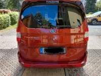 Gebraucht Ford Tourneo Courier Titanium 101 PS (74 kW) 2019 Rot Van / Kleinbus