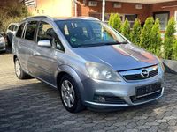 Gebraucht Opel Zafira Edition 140 PS (102 kW) 2007 Silber Van / Kleinbus