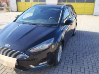 Gebraucht Ford Focus Titanium 125 PS (91 kW) 2018 Schwarz Kombi