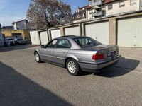 Gebraucht BMW 728 193 PS (141 kW) 1999 Silber Limousine