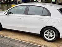 Gebraucht Mercedes A200 163 PS (119 kW) 2019 Weiß Limousine