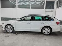 Neu Skoda Octavia Selection 150 PS (110 kW) 2026 Moon weis metallic 2y2y Kombi