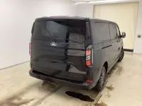 Gebraucht Ford Tourneo Custom Titanium 136 PS (100 kW) 2025 Agate black metallic Van