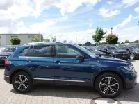 Gebraucht VW Tiguan Active 150 PS (110 kW) 2022 Nightshade blue metallic SUV