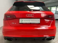 Gebraucht Audi RS3 Sportback Sport 367 PS (269 kW) 2015 Rot Kleinwagen