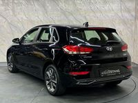 Gebraucht Hyundai i30 Trend 120 PS (88 kW) 2023 Limousine