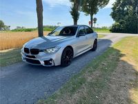 Second-hand BMW 330 250 CP (183 kW) 2015 Argintiu Berlinǎ