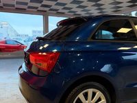 Gebraucht Audi A1 Attraction 90 PS (66 kW) 2014 Blau Limousine