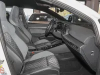 Gebraucht VW Golf VIII R-line 131 PS (96 kW) 2024 Weiß Kombi