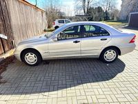 Gebraucht Mercedes 200 163 PS (119 kW) 2003 Silber Limousine
