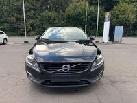 Gebraucht Volvo V60 Business Edition 150 PS (110 kW) 2017 Schwarz Kombi