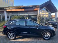 Usado Ford Kuga Titanium 150 HP (110 kW) 2024 Preto SUV