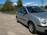 Używany VW Polo 75 KM (55 kW) 2002 Srebrny Hatchback
