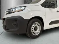Neu Peugeot E-Partner 100 kW (136 PS) 2025 Weiß Van / Kleinbus