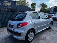 Gebraucht Peugeot 206+ Basis 75 PS (55 kW) 2009 Grau Kleinwagen