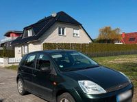 Gebraucht Ford Fiesta 116 PS (85 kW) 2005 Grün Kleinwagen